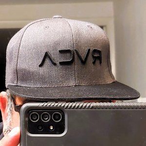 BIG RVCA STITCHED SNAPBACK HAT